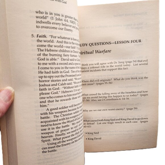 Learning to Walk with God by Charie Riggs 1988 Secnd Edition - Picture 4 of 5